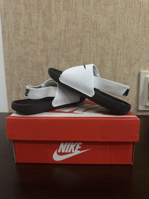 Детски сандали 23