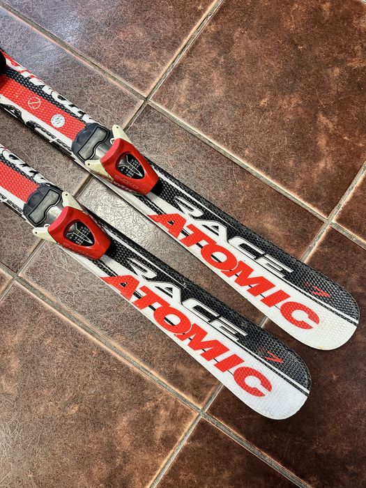 Schiuri Atomic 90cm.