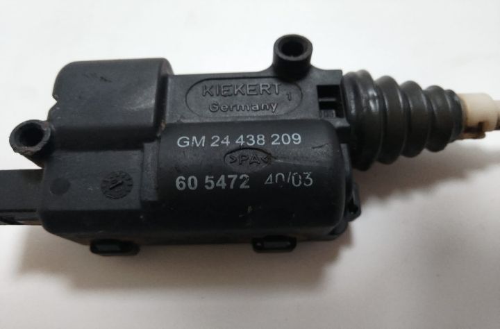 Motoras  Clapeta Rezervor GM24438209 Opel Vectra C (facelift) seria