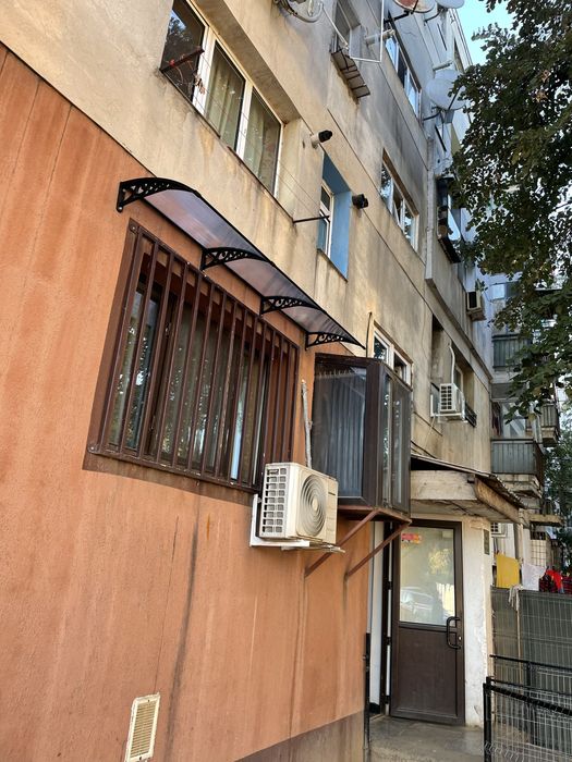 marchiza copertina /pergola pentru usa 60 x 80