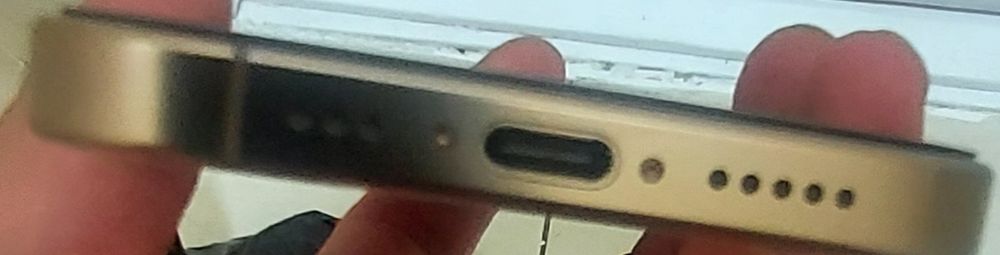 Iphone 16 pro  обмен с моей доплатой 17 pro. 17 pro max