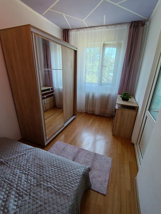 Vând apartament 2 camere etaj 2/4