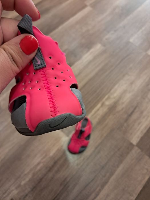 Сандали NIKE за момиче