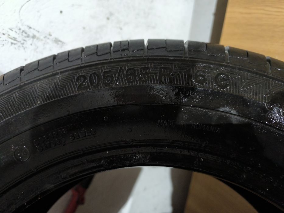 Anvelope 205/65/R16 C -100 lei buc (am 3 bucăți ) 190/70/15C -50 lei