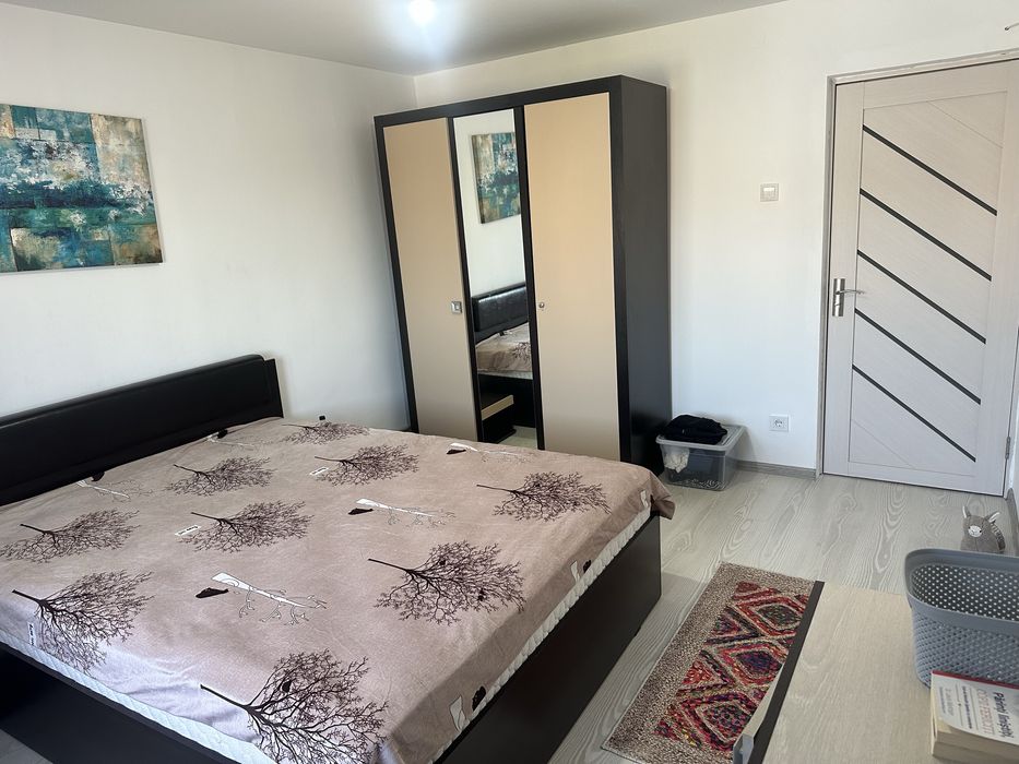 Vand apartament 3 camere