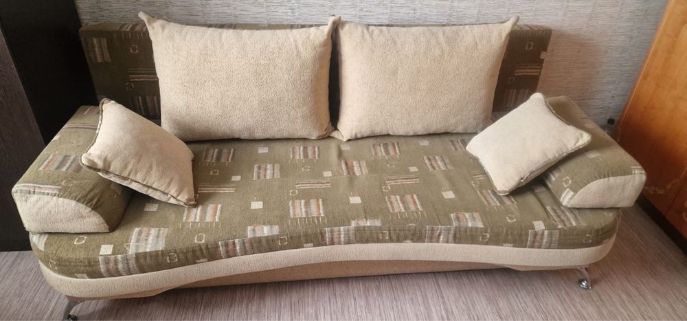 Продам диван в отличном состоянии