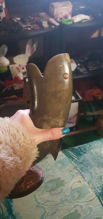 Стара риба от рог с комбинация мед бакър