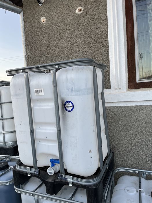 Vând bazine ibc  bidoane ibc butoaie 1000 litri