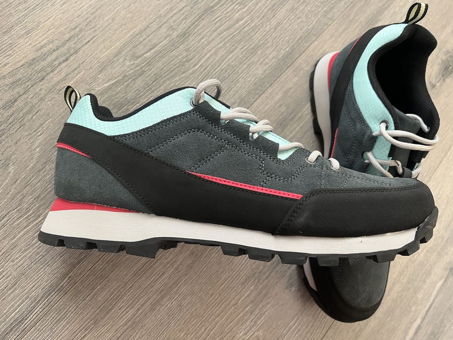 Кроссовки утепленные