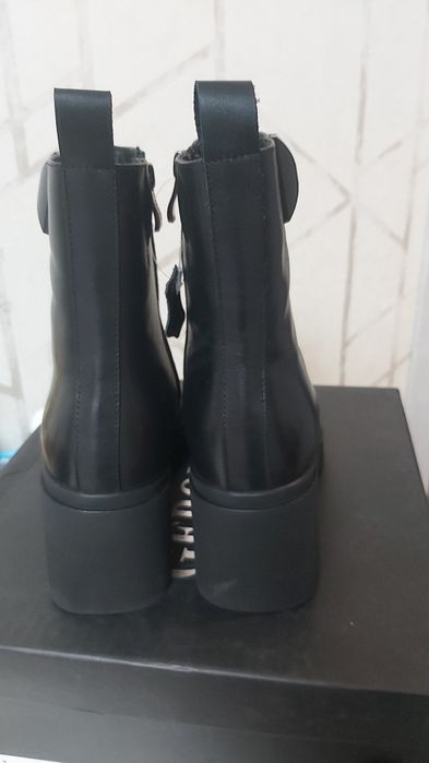 Продам полусапожки