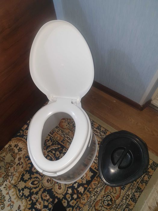 Биотуалет пластиковый