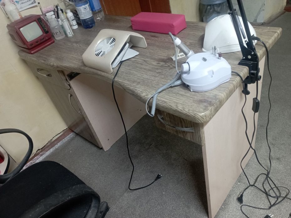 Стол письменный продам