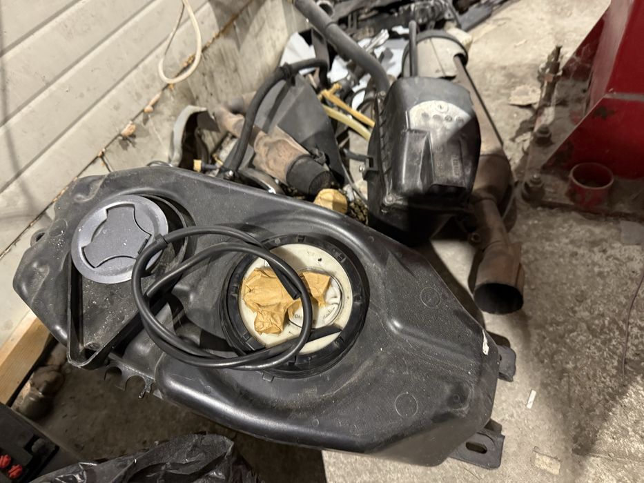 Yamaha YZF-R125 2011г. На Части