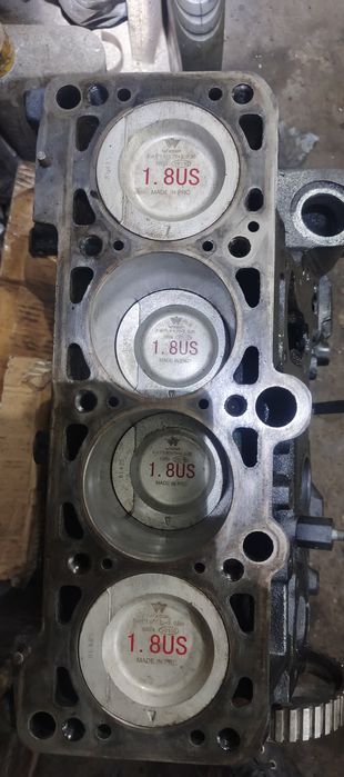 Продам двигатель 1.8 обем