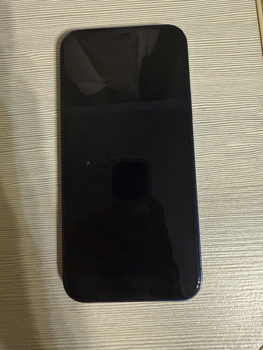 Продам iPhone 12