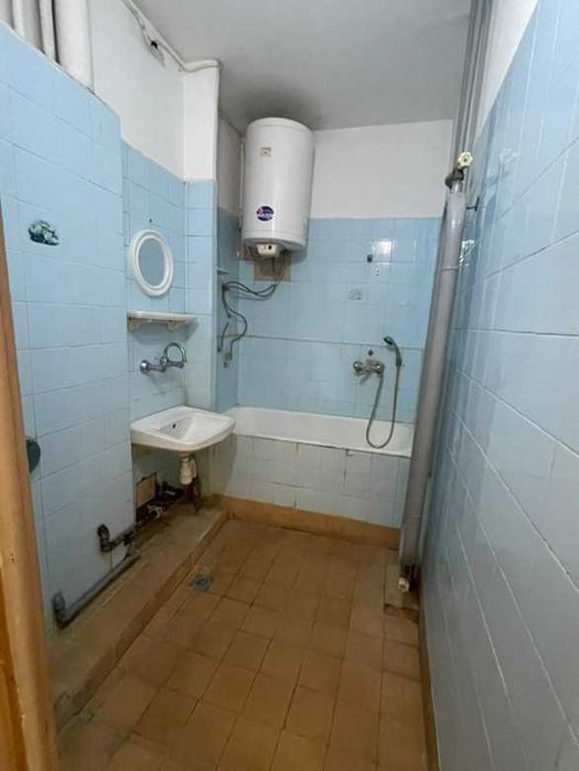 Продава се Тристаен апартамент в Пловдив, Изгрев - 90 кв.м за 123 €/кв.м - Снимка #9