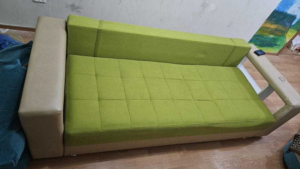 Продам хороший диван