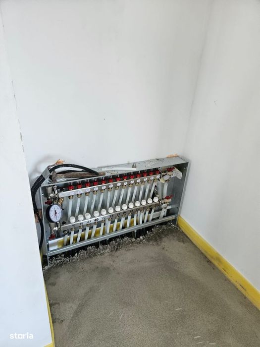 Casa nouă cu 4 camere, 380mp teren, lac