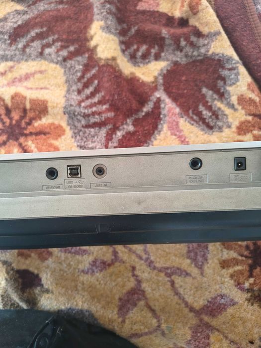 Продавам учебна йоника Ямаха