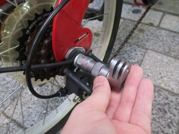 Suport multifunctional GO PRO butuc fata spate roata bicicleta mtb bmx