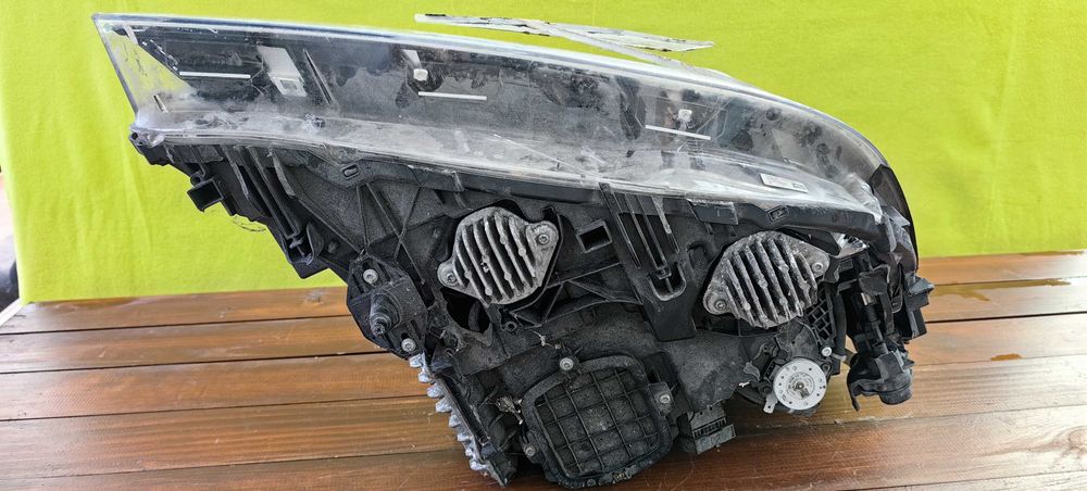 Фар за BMW 7 G11 G12 Laser / БМВ 7 Г11 Г12 Лазер - За части