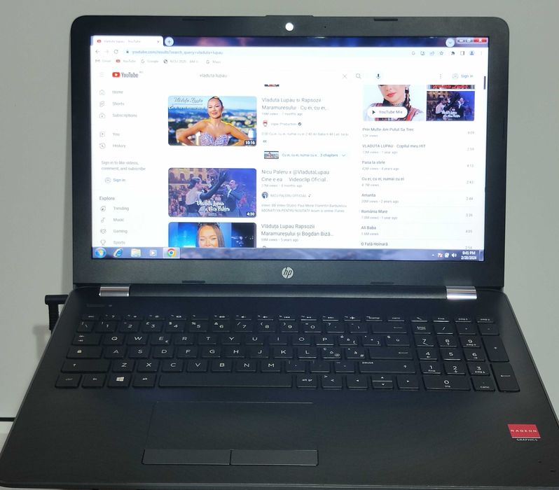 Laptop HP procesor AMD Ryzen 3 15.6 Full HD 8GB 256GB SSD 2Gb video