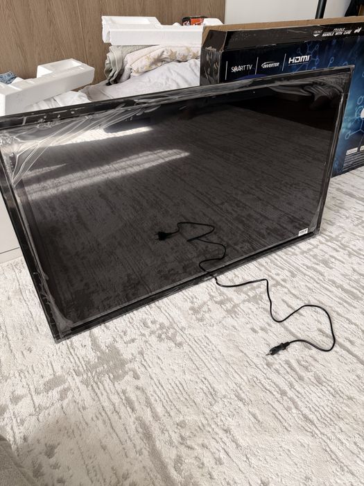 Телевизор Samsung (Smart TV)