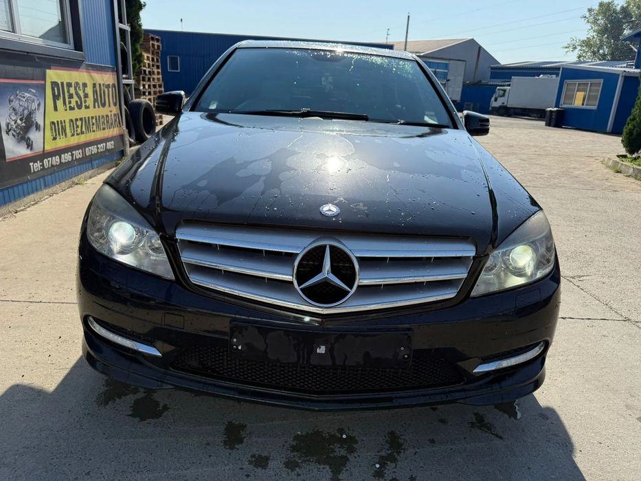 Bara / Capota / Faruri / Aripi / Usi / Jante / Portbagaj Mercedes C-Class W204 AMG Culoare 197 Negru Obsidian