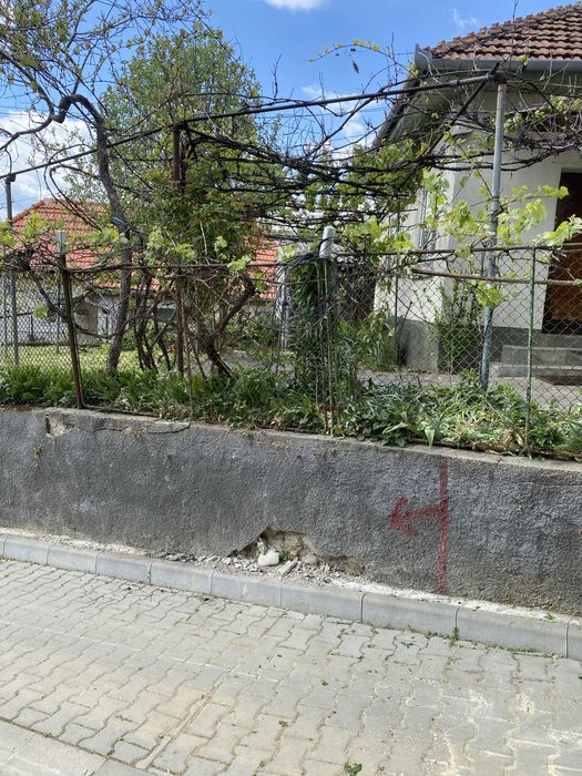 Vand Casa in Cugir ,Cindeni 2camere ,bucatarie,baie,hol,23000€