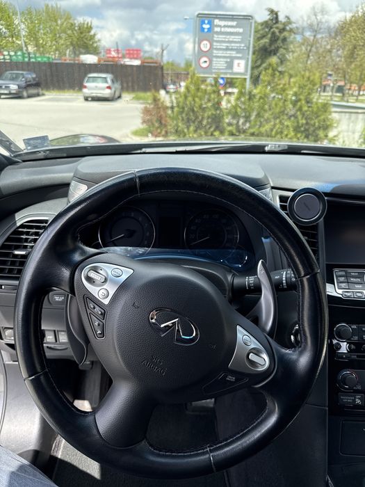 Infiniti QX70S 3.7 Газ