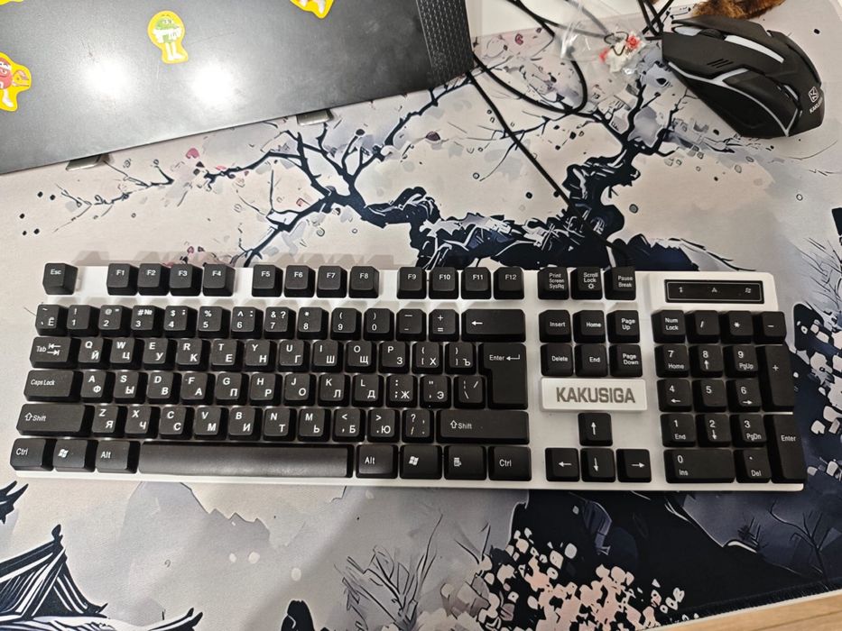 Продам клавиатуру.