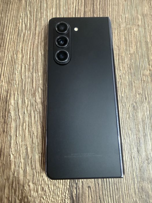 Продам Samsung Z fold 5