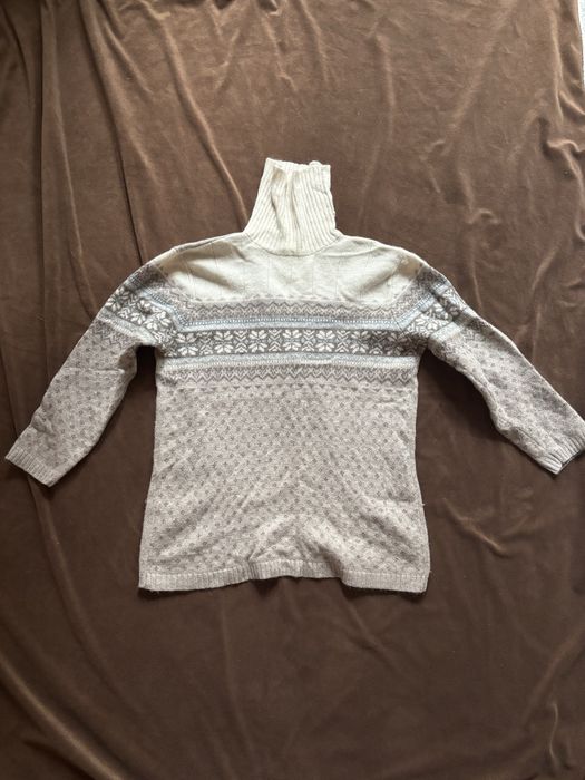 Pulover din lana model scandinavic