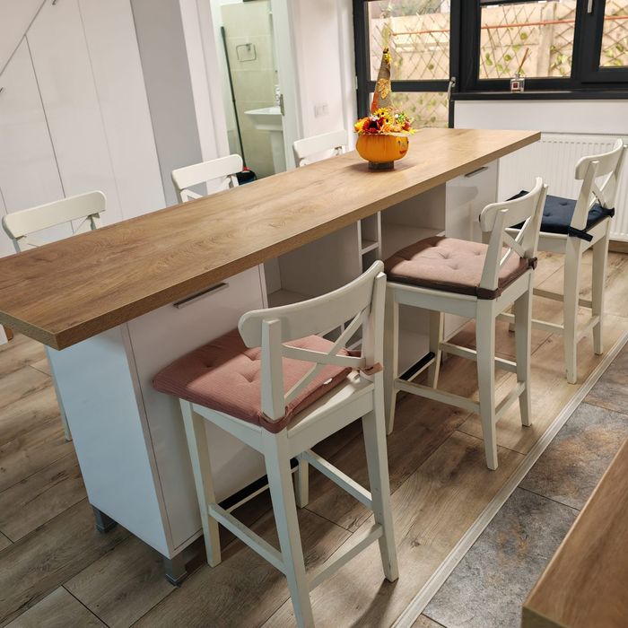 Masa(insula)6 scaune înalte