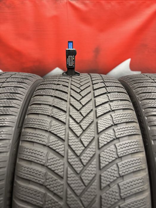 285 40 22, Зимни гуми, Bridgestone BlizzakLM005, 4 броя