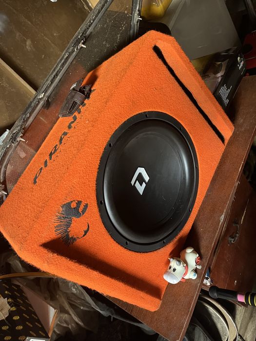 Продам сабвуфер