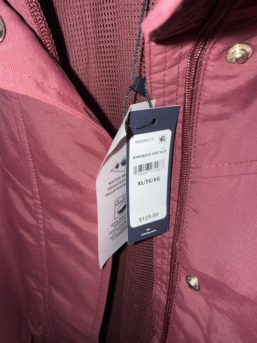 Tommy Hilfiger ветровка