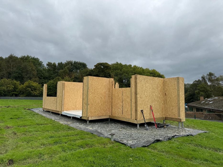 Fundație pe piloni metalici cabană,modulară,container,foisor,anexa