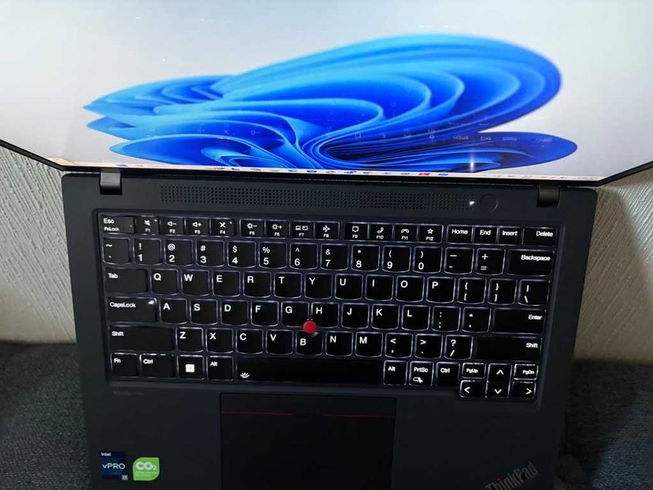 Lenovo ThinkPad T14 Gen 4 Екран: 14"FHD+ IPS, cpu: i7 1365U, Ram 32/1Tb NVMe SSD, Гаранция 10месеца!