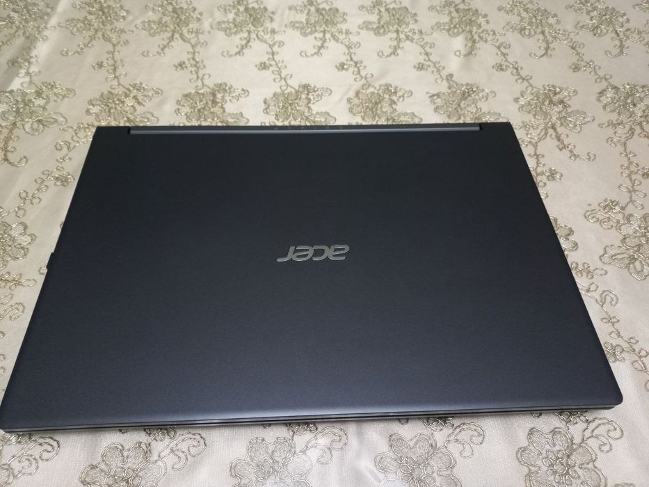 Срочна Acer, Aspire 7 продаю