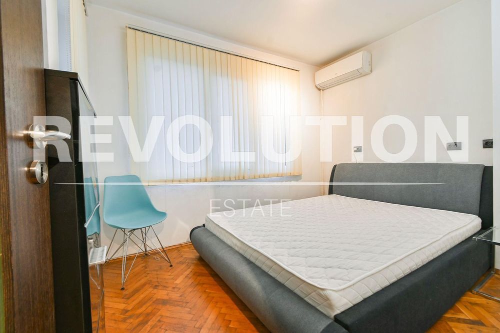 Тристаен апартамент в ж.к. Стрелбище..