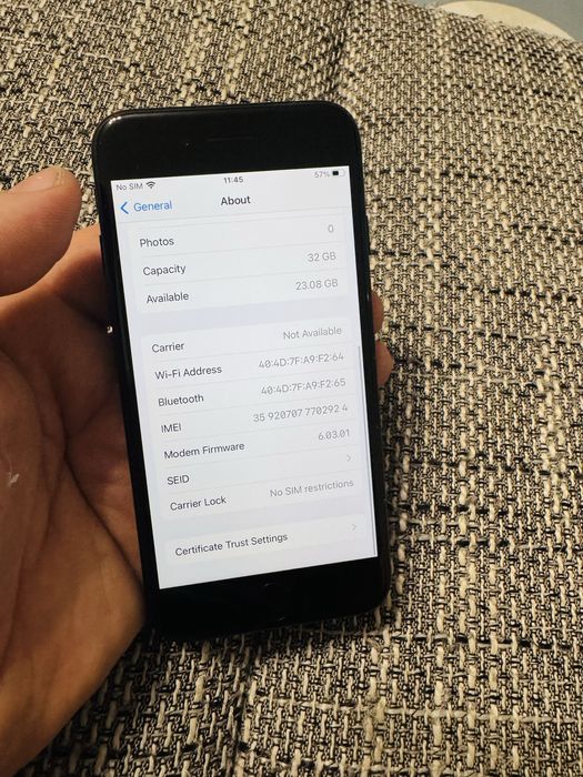 Iphone 7 negru 32 gb cu baterei 98% super