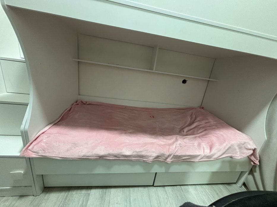 Продается двухярусная кровать