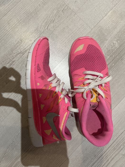 Маратонки nike 36,1/2