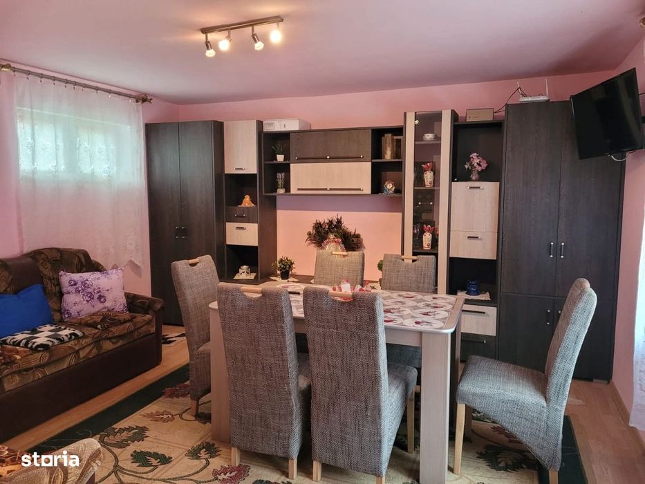 Proprietate compusă din 2 case in aceeași curte