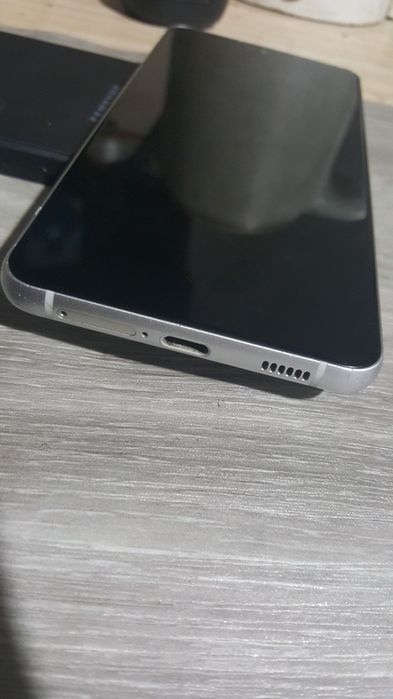 Продам Samsung Galaxy S21 FE 5G. Торг за 55к отдам