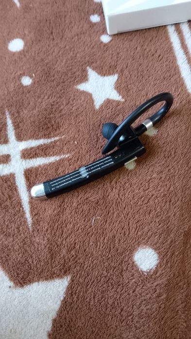 Vând casca bluetooth