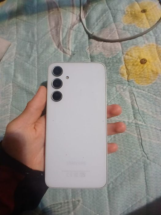 Samsung A35 5g состояние идеальное