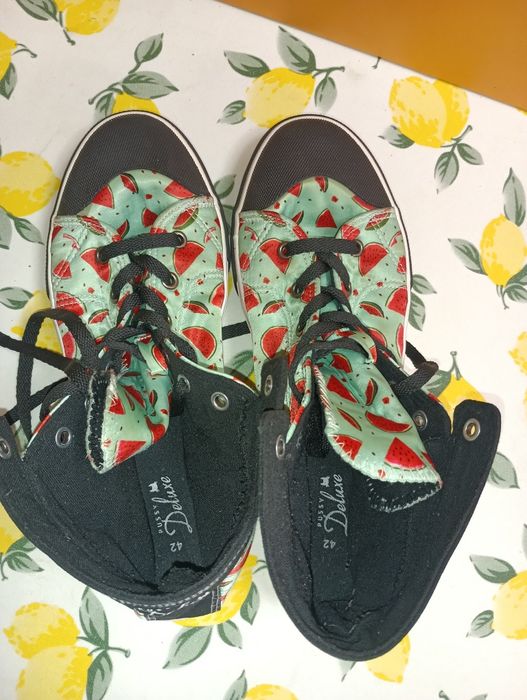 Deluxe N 42 кецове на Дини - 27 лв