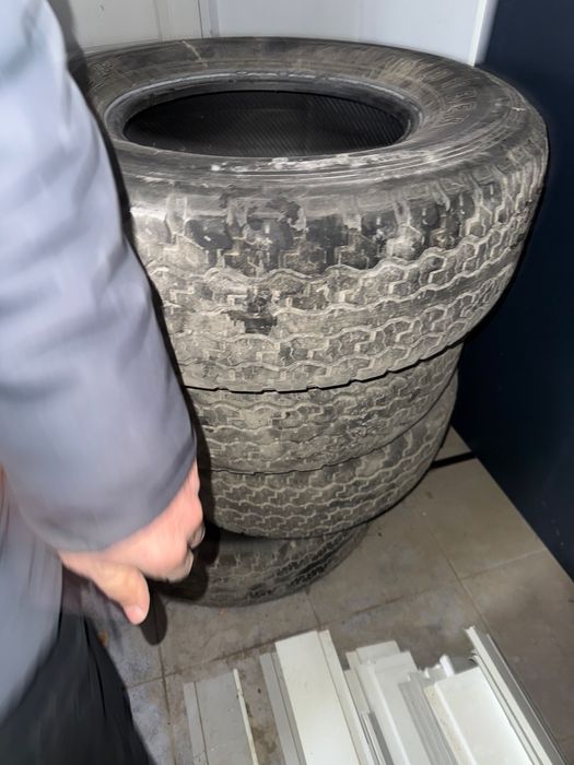 Шины Dunlop 275 / 70 R16 от Toyota land cruiser 80